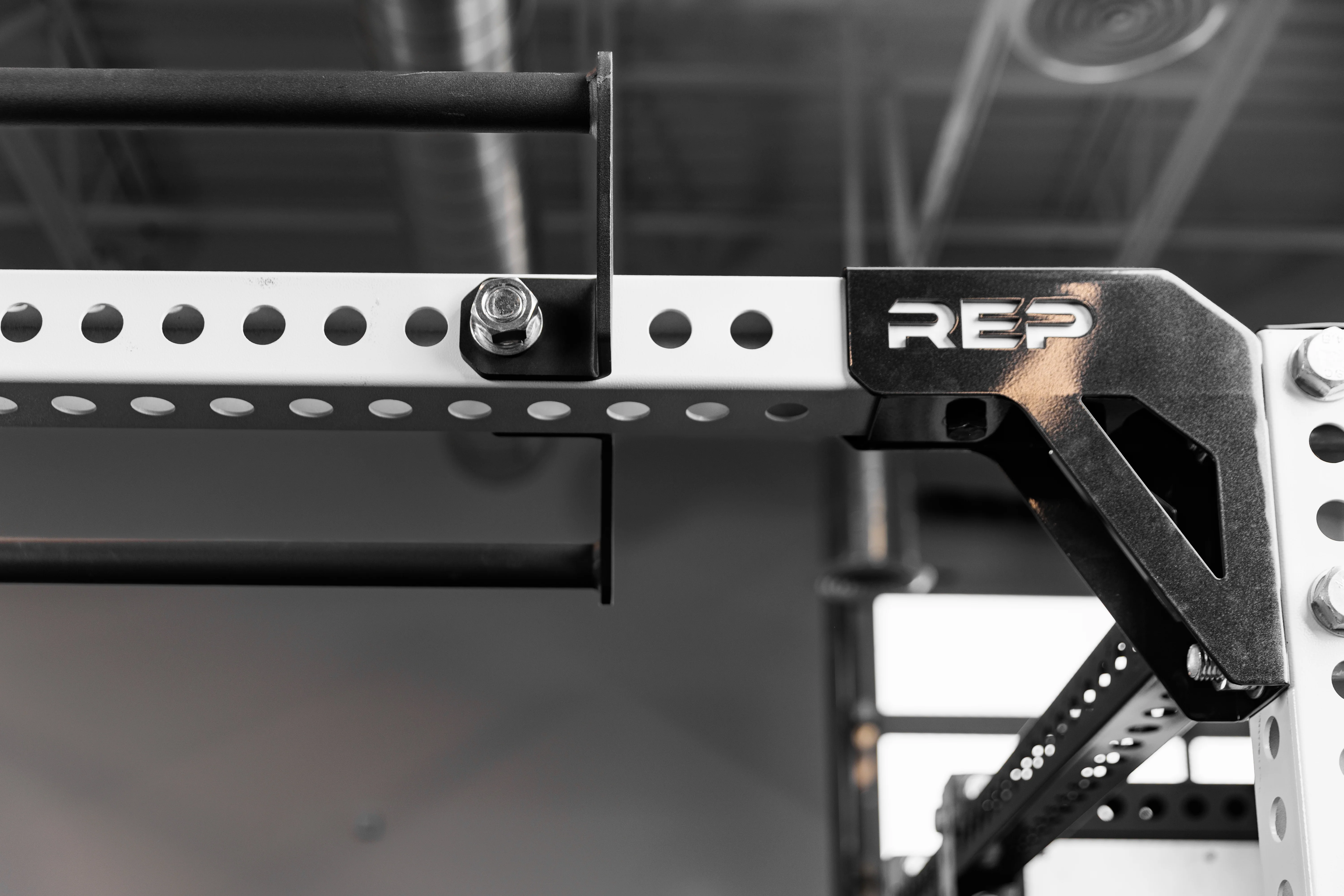 Crossmember Pull-Up Bar - Image 7