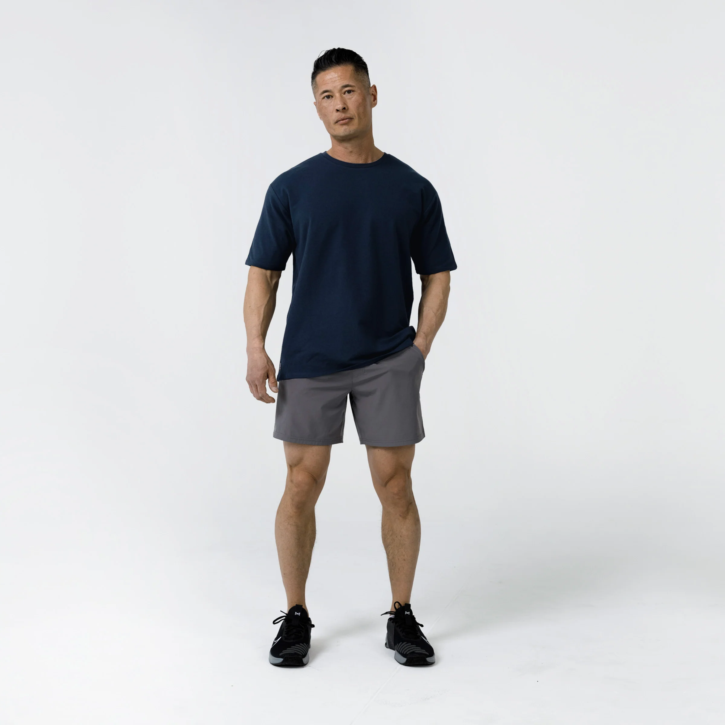 Men's Magnis Heavyweight T-Shirt - Image 11