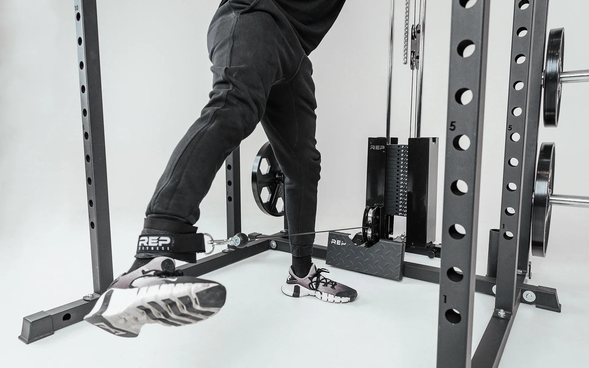Selectorized Lat Pulldown and Low Row (1000 Series) - Image 7